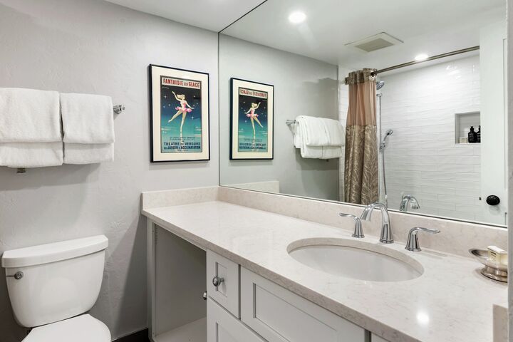 #204 Slope - Bathroom