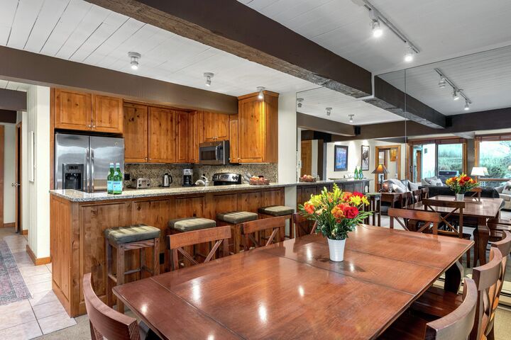 #103 Summit - Dining Area & Kitchen