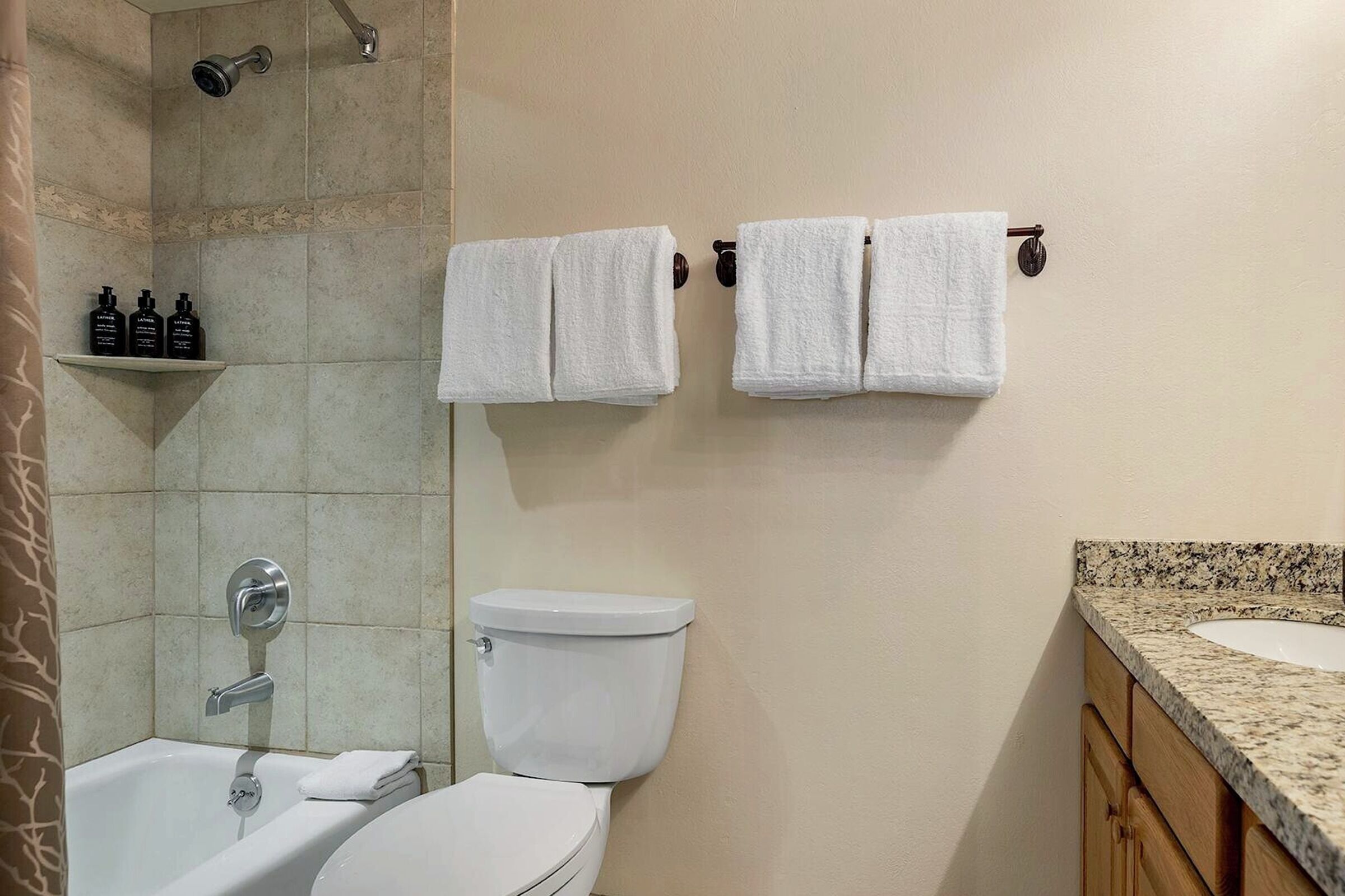 #210 Slope - Bathroom