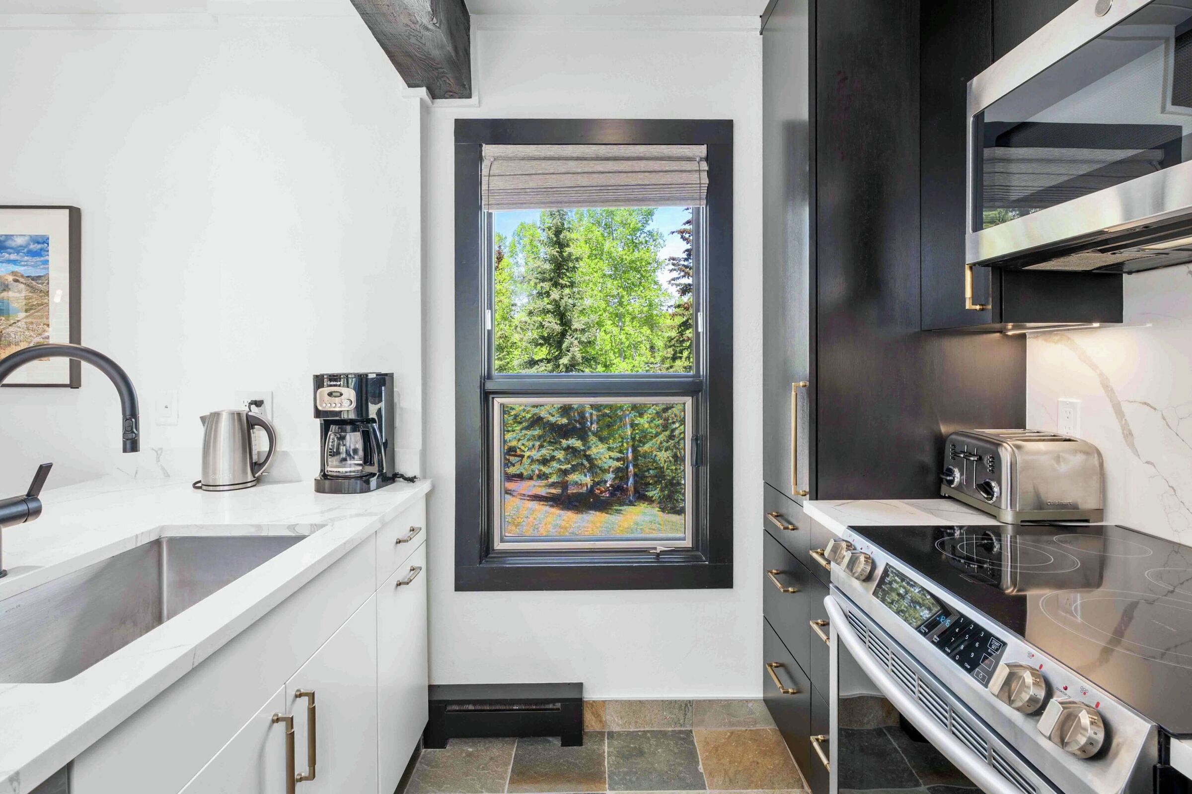 #902 Leaf - Kitchen