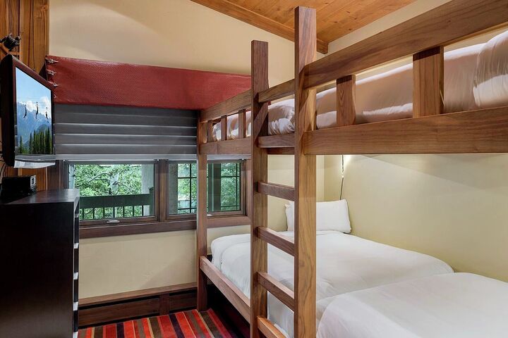 #103 Leaf - Bedroom