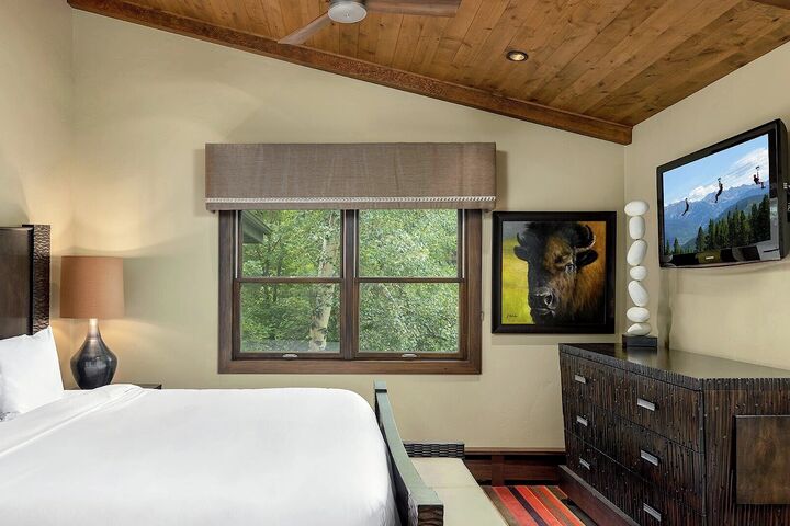 #103 Leaf - Master Bedroom