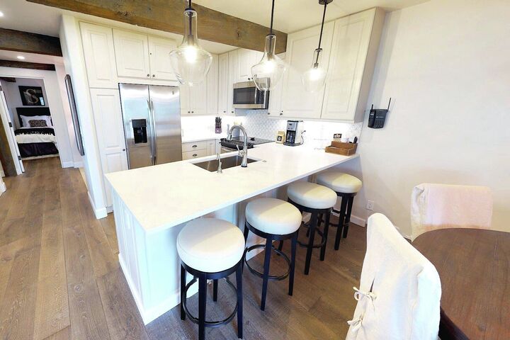 #103 Slope - Kitchen