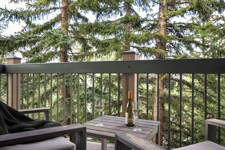 #209 Summit - Balcony