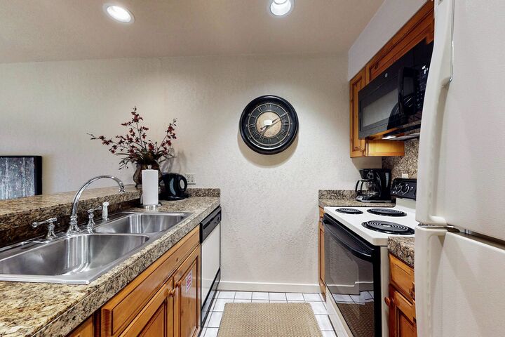 #1206 - Kitchen