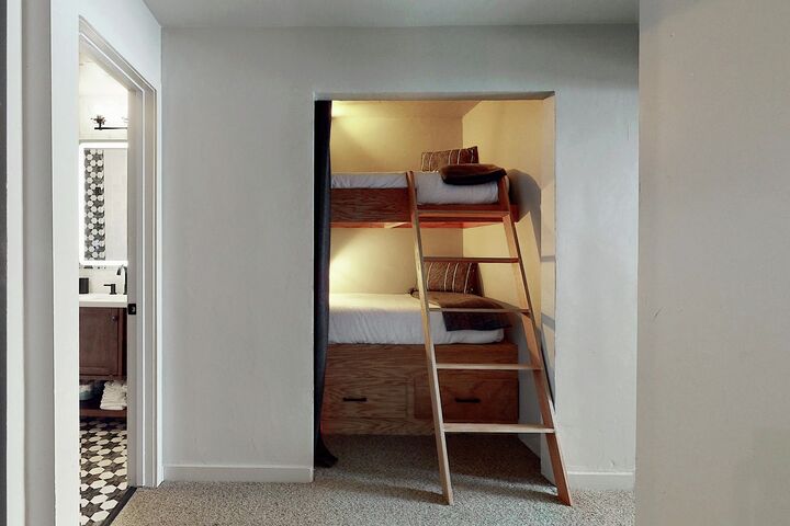 #1205 - Bunk Beds