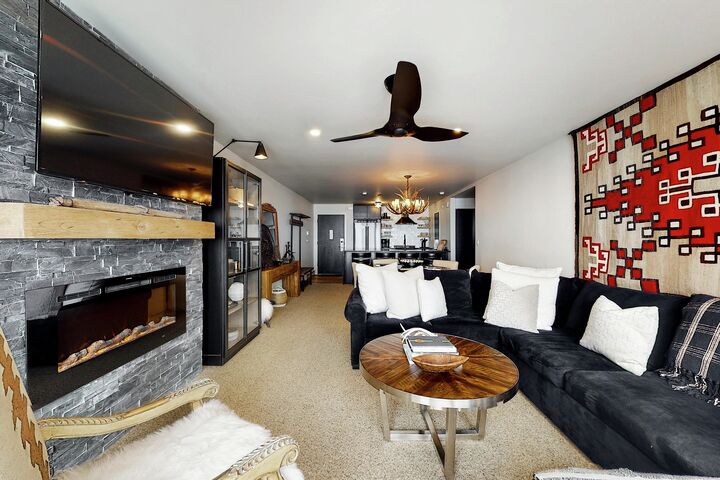 #1205 - Living Area
