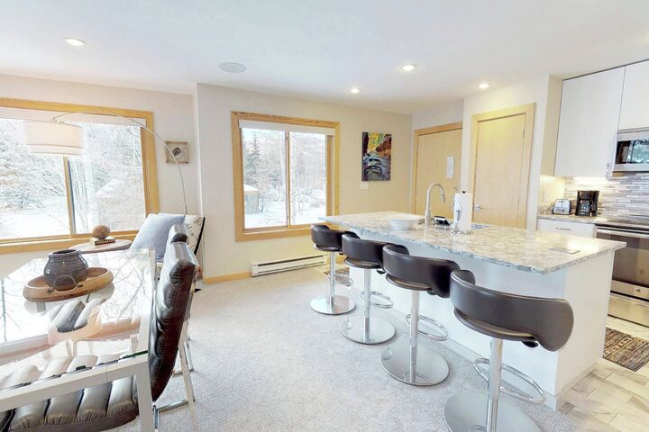 #1201 - Dining Area & Kitchen