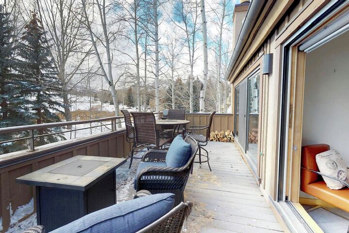 #1201 - Balcony