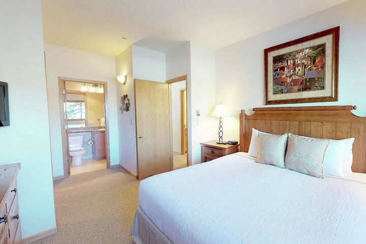 #1524 - Master Bedroom
