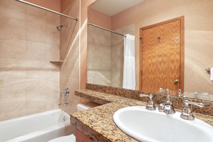 #1524 - Bathroom