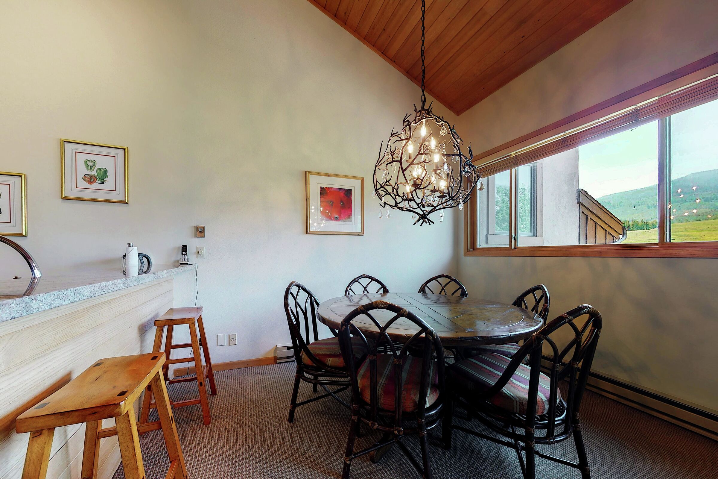 #1532 - Dining Area
