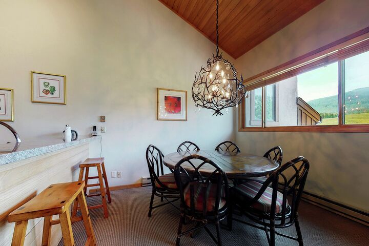 #1532 - Dining Area