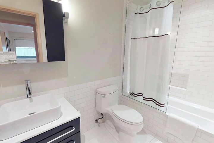 #1210 - Bathroom
