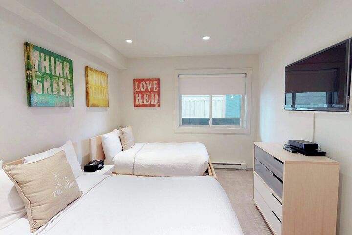 #1210 - Bedroom