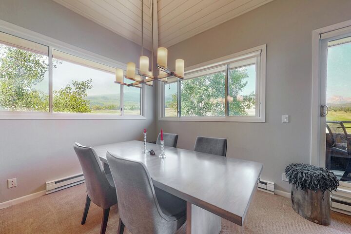 #1637 - Dining Area
