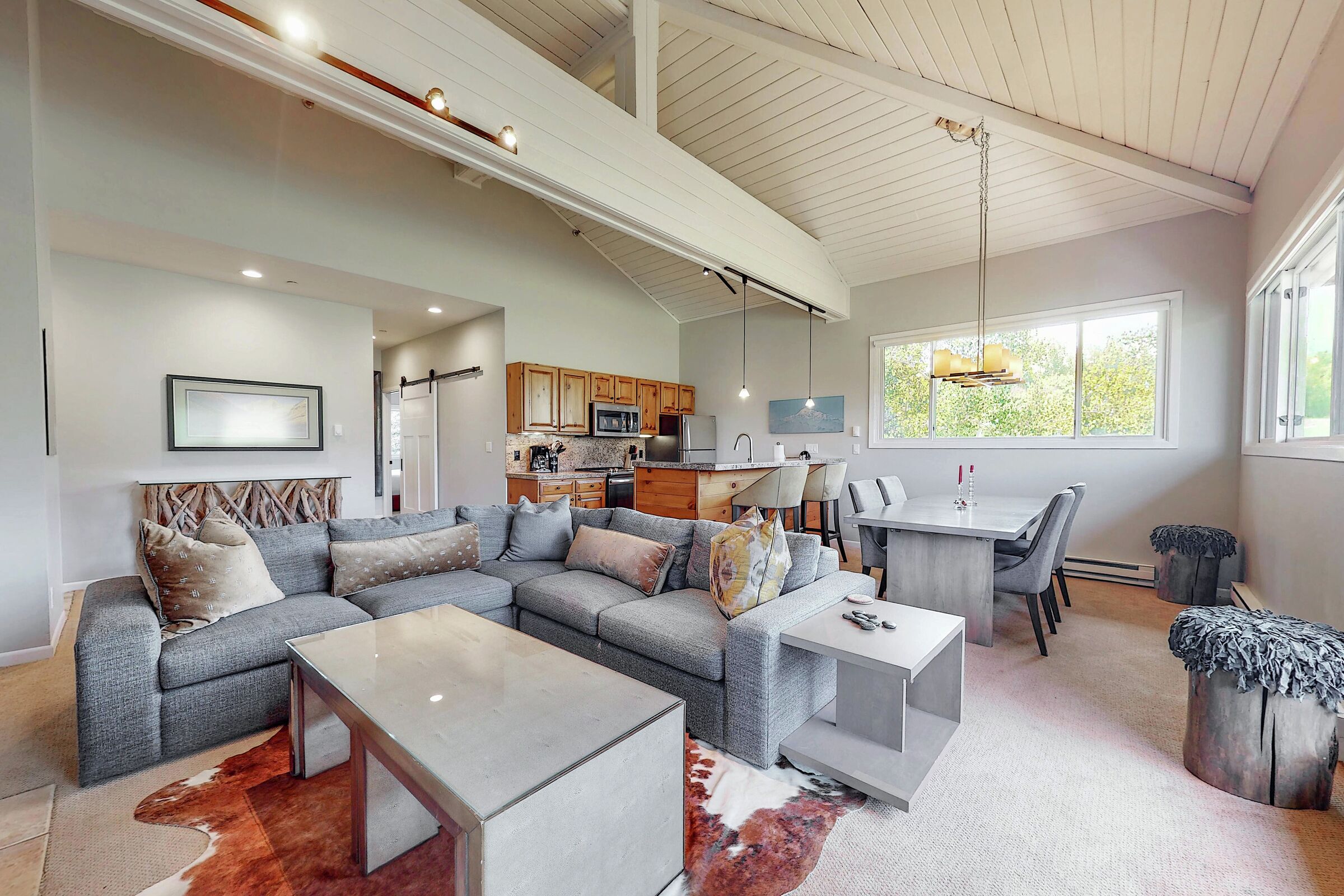 #1637 - Living Area