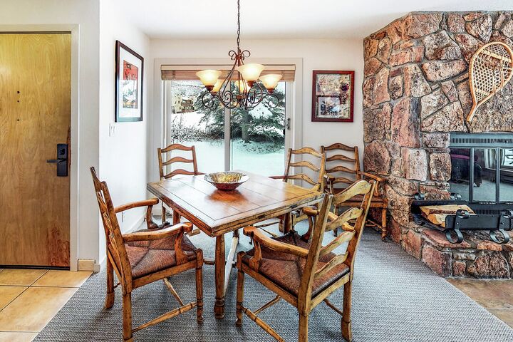 #1107 - Dining Area