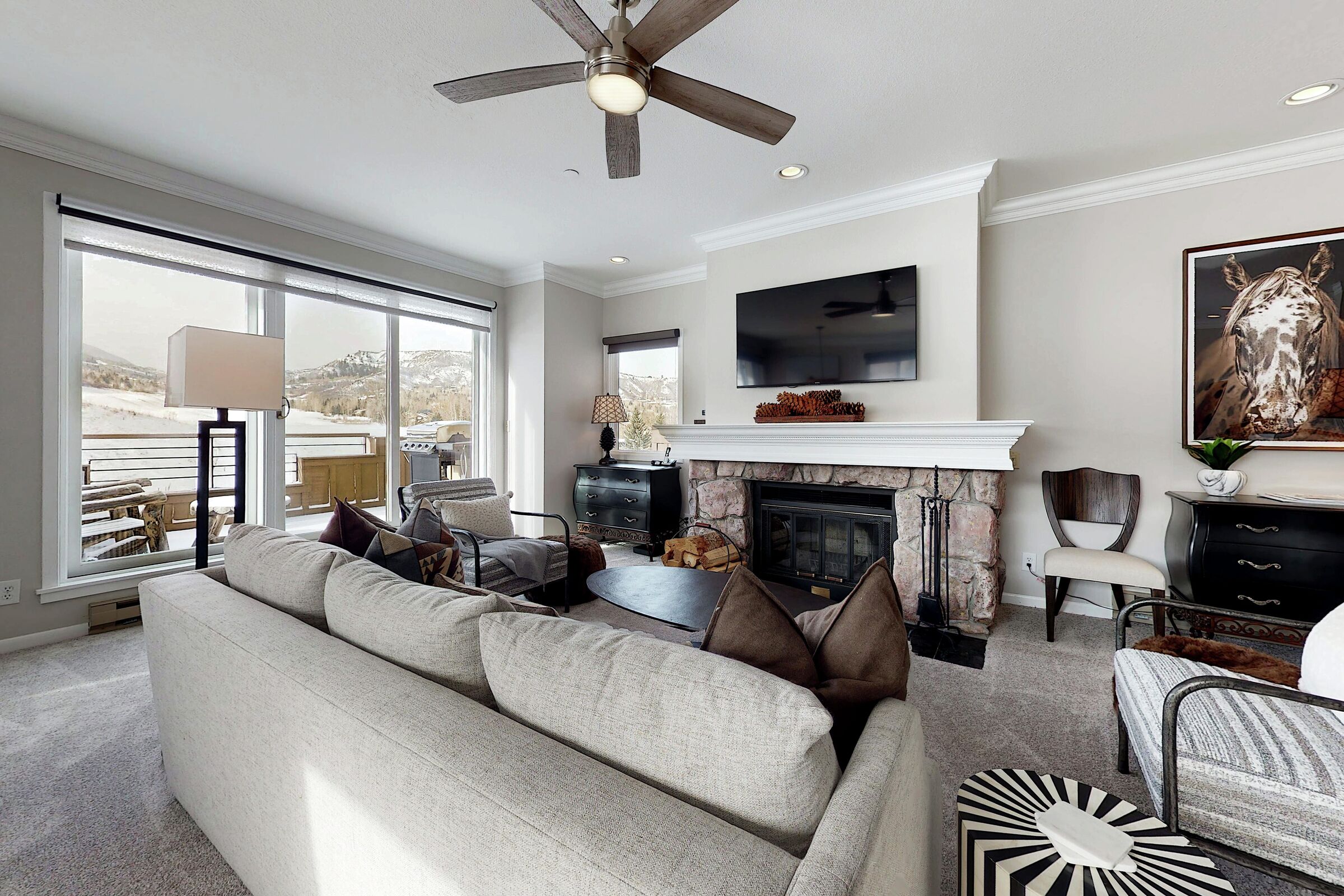 #1627 - Living Area