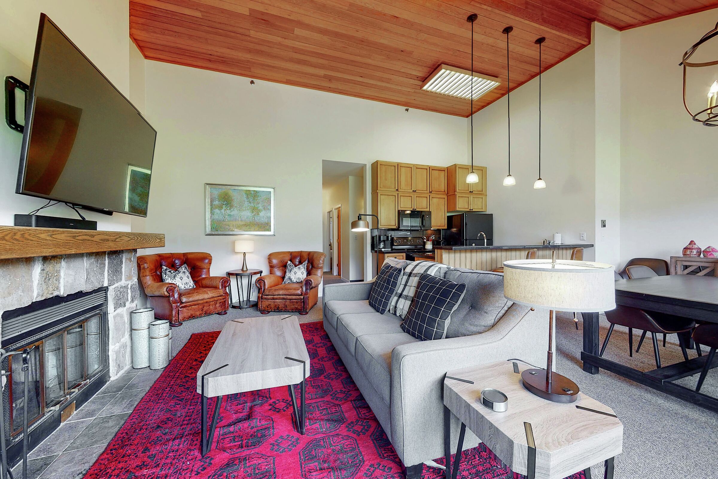 #1533 - Living Area