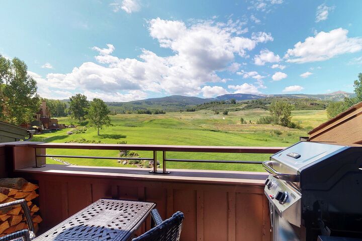 #1533 - Balcony with BBQ