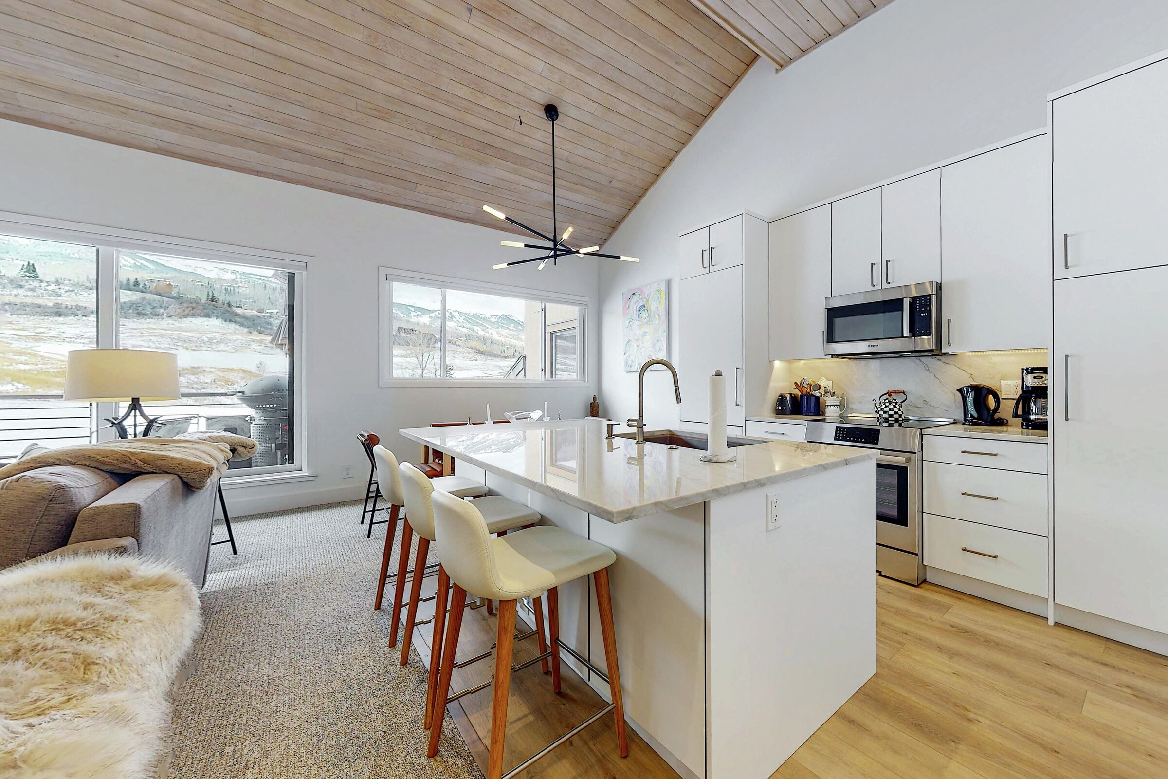 #1536 - Kitchen