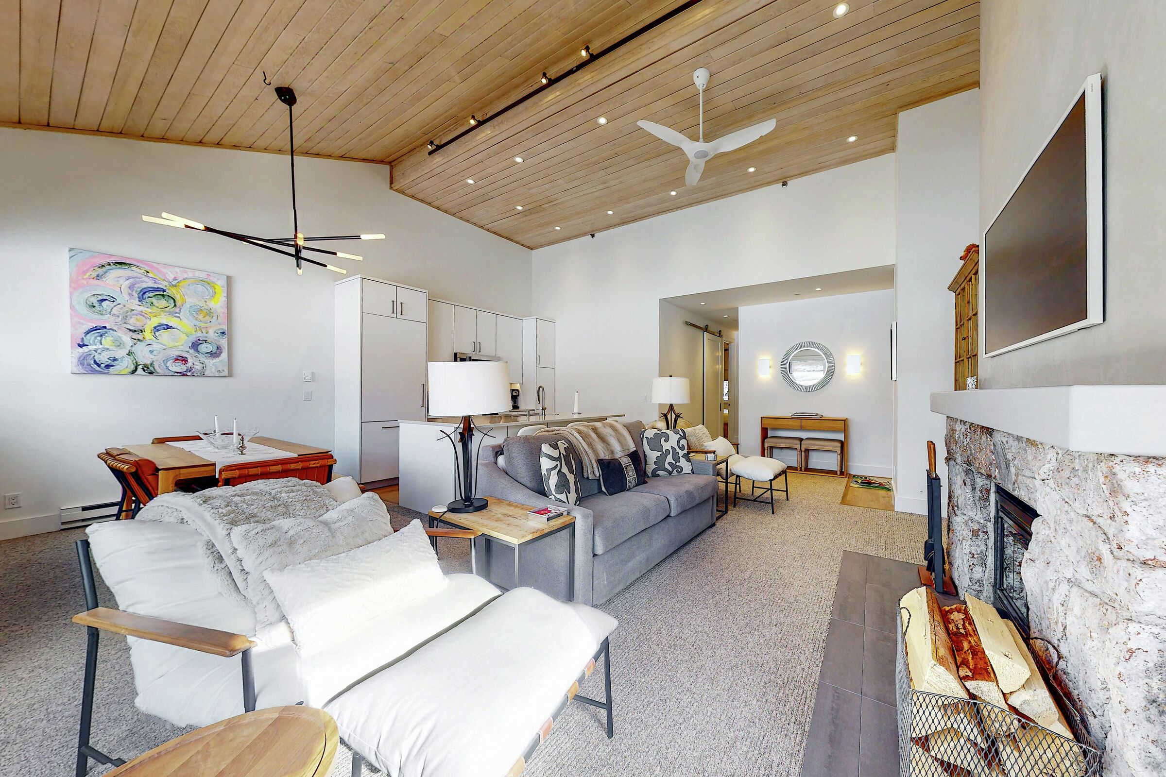 #1536 - Living Area