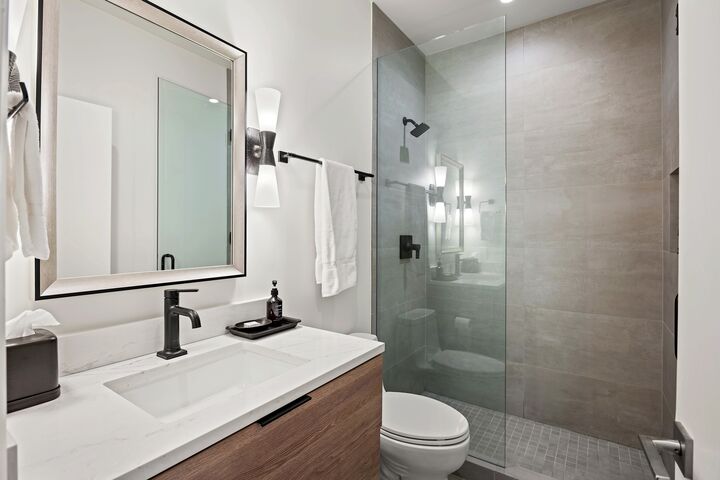 #1527 - Bathroom