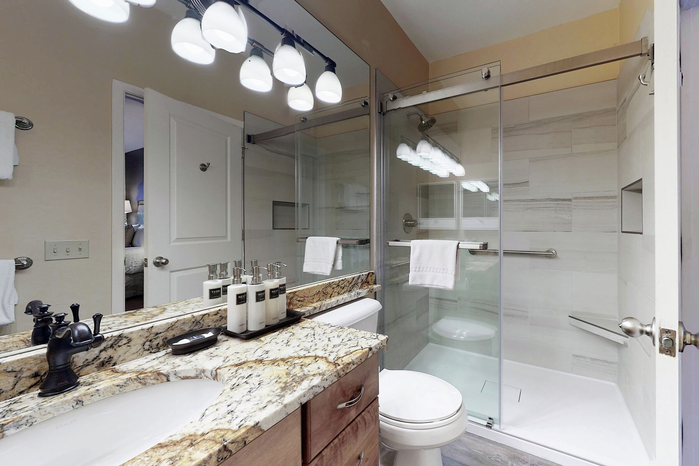 #1623 - Master Ensuite Bathroom