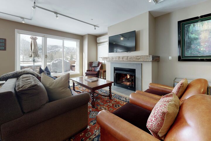 #1623 - Living Area