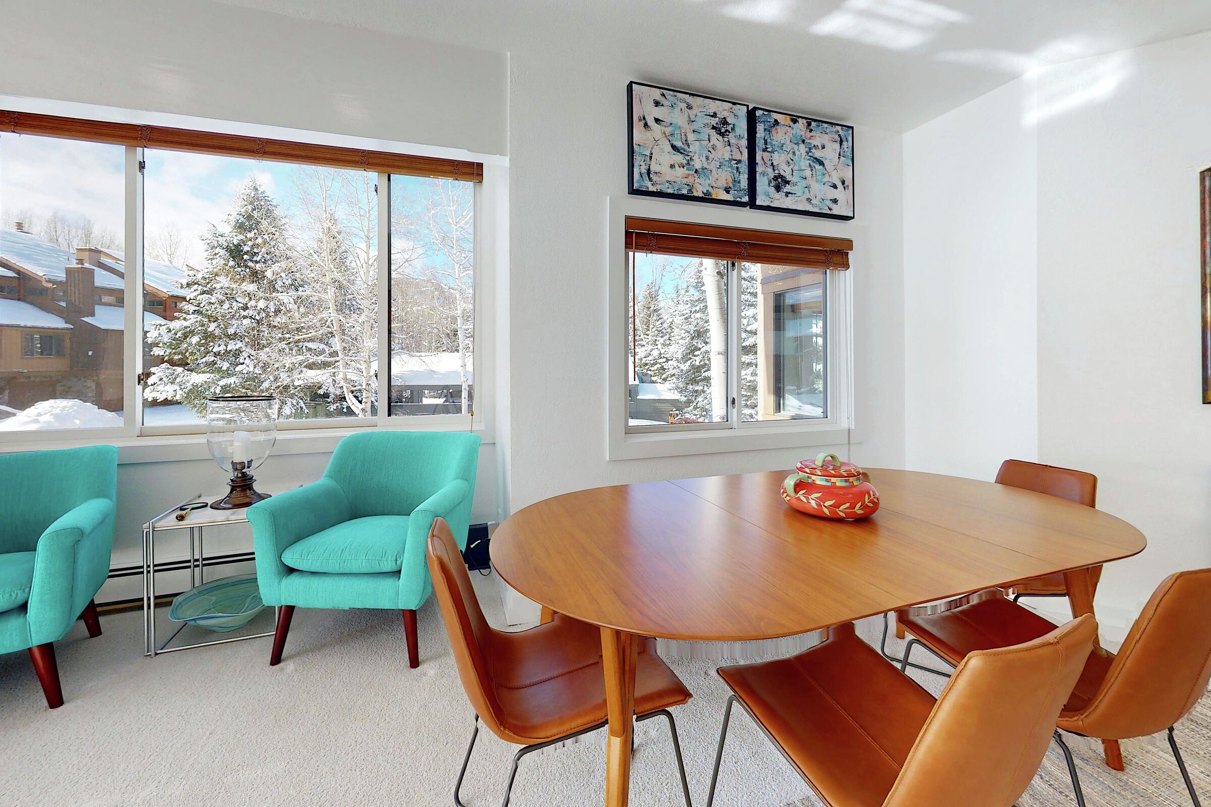 #1420 - Dining Area