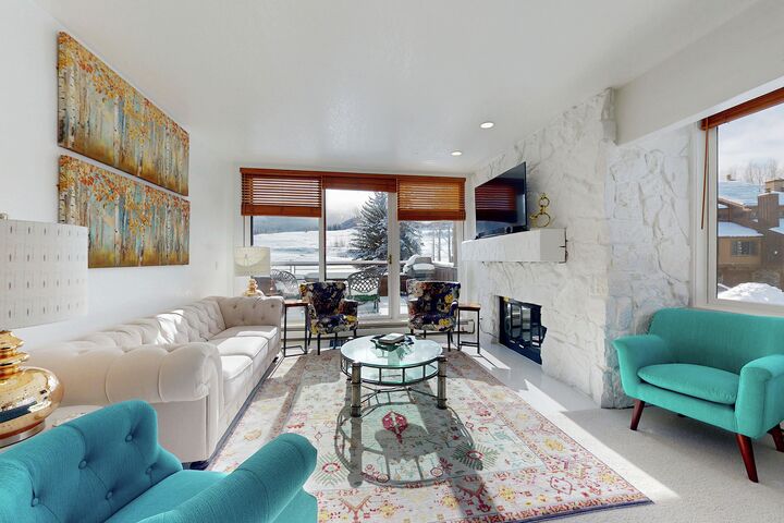 #1420 - Living Area