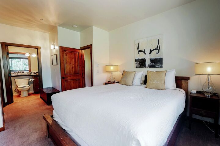 #1537 - Master Bedroom
