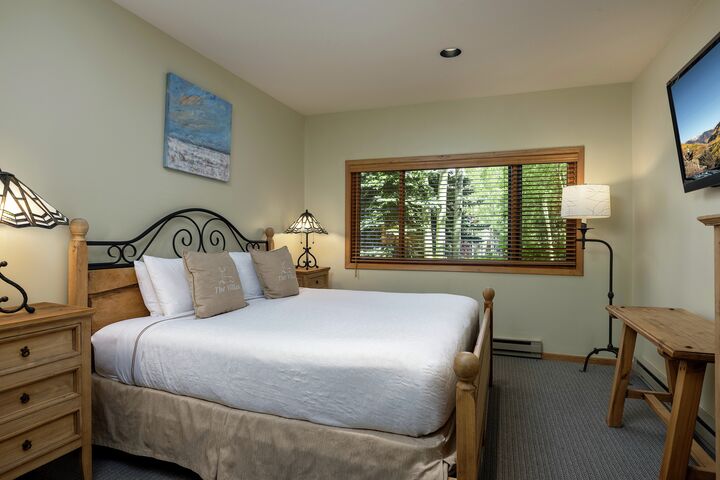 #1515 - Master Bedroom