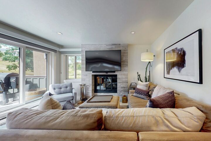 #1209 - Living Area