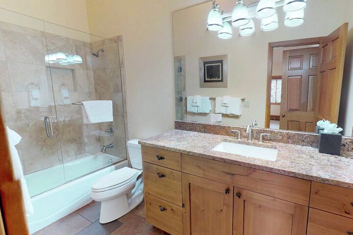 #1423 - Bathroom