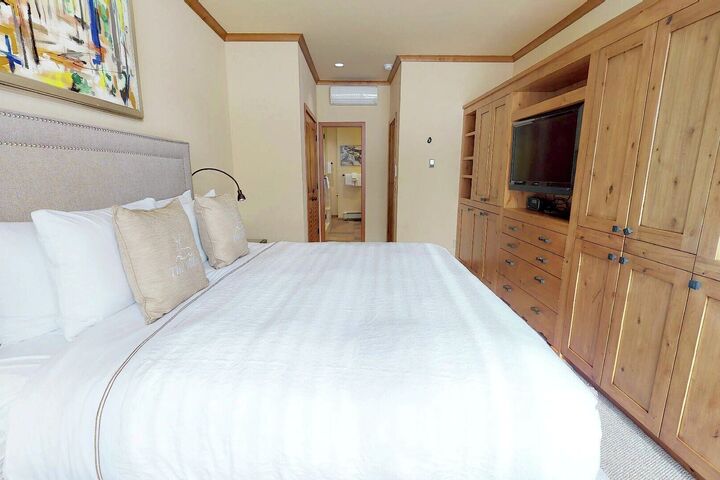 #1423 - Master Bedroom