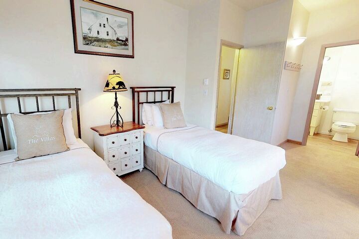 #1511 - Bedroom