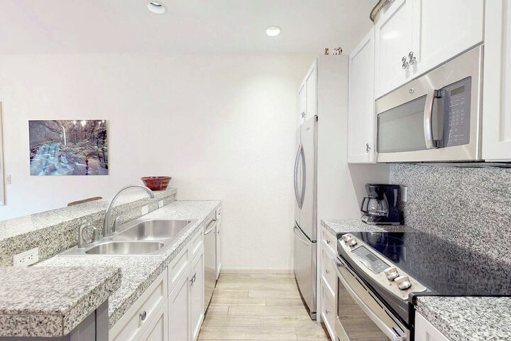 #1511 - Kitchen