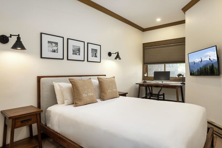 #1617 - Bedroom