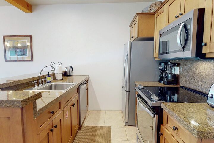#1614 - Kitchen