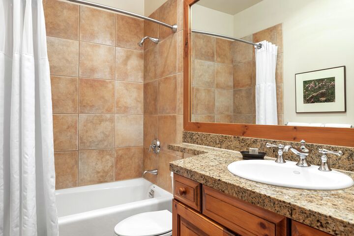#1516 - Bathroom