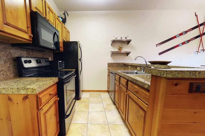 #1516 - Kitchen