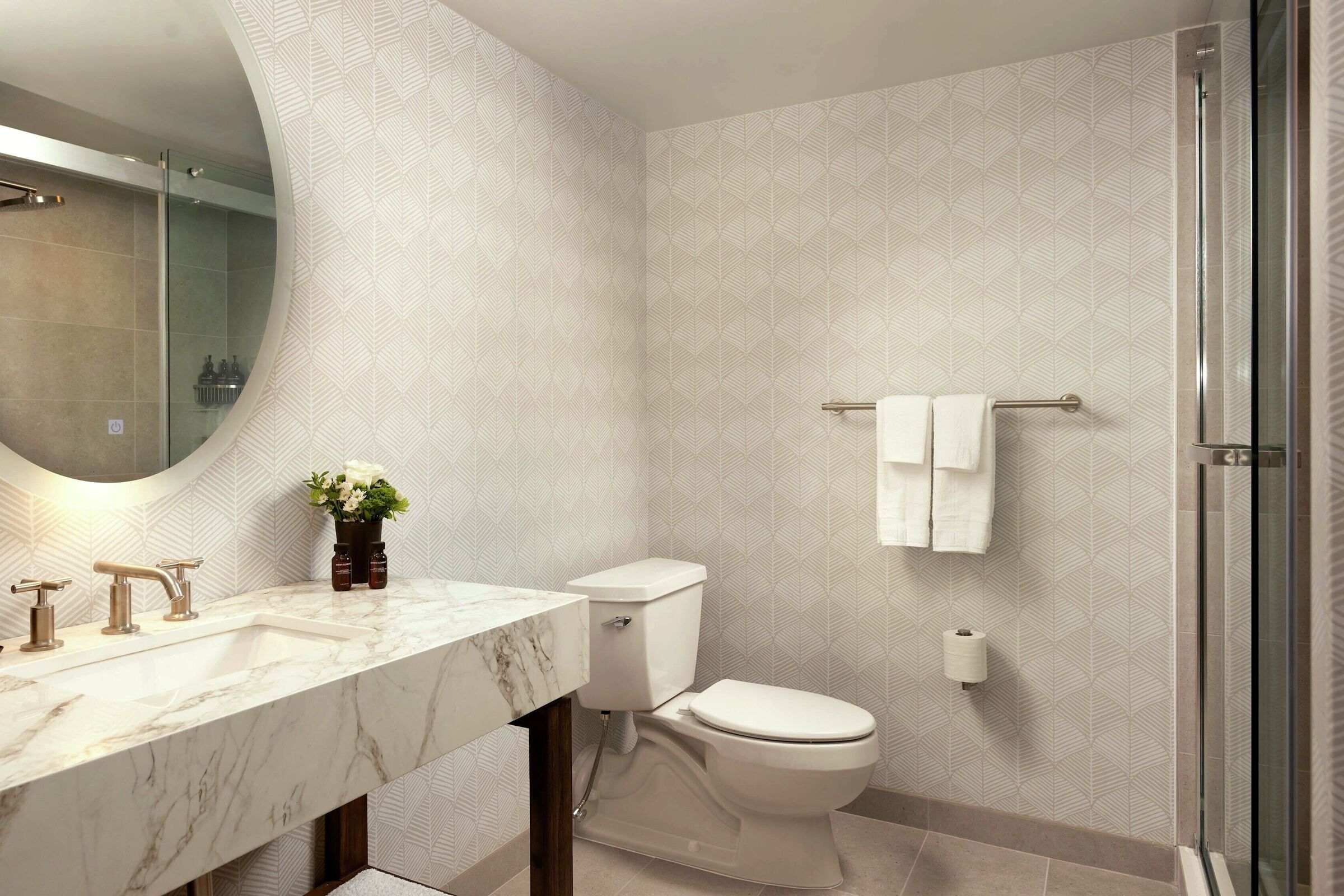 Guest Room Bathroom