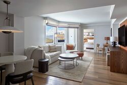Heritage Suite - Living Area
