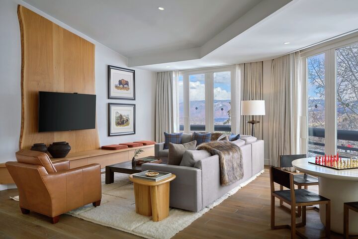 2 Bdrm Snowmass Grand Residence PH - Living Area