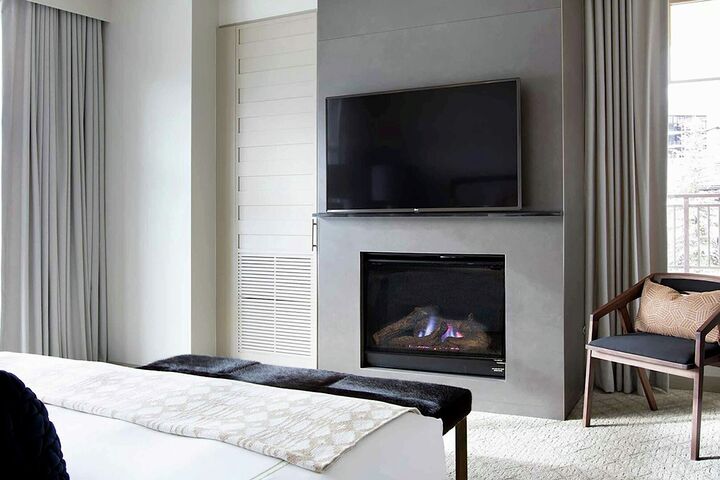 Pinnacle 2 Bdrm Premium Residence - Bedroom