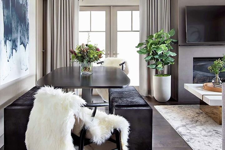 Pinnacle 2 Bdrm Premium Residence - Dining Area