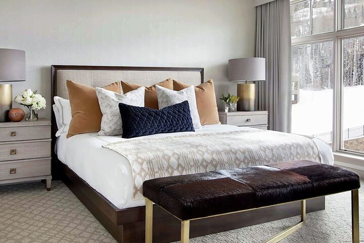 Pinnacle 2 Bdrm Premium Residence - Bedroom