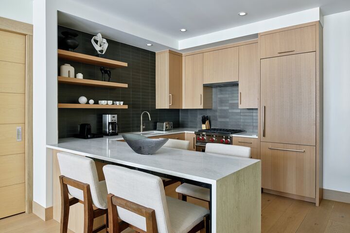 Cirque 1 Bdrm Premium Residence - Kitchen